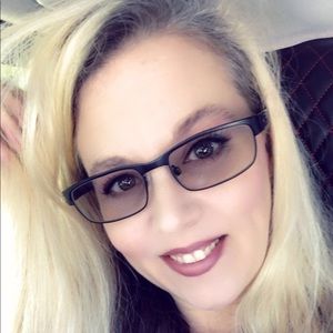 Meet your Posher, Rae